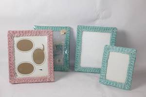 lot 163 image: Set of 4 Wicker Picture Frames in Pastel Pink and Aqua