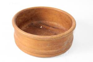 lot 166 image: Vintage Wooden Dough Bowl with Lid
