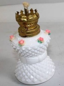 lot 239 image: Vintage Milk Glass Oil Lamp with Brass Burner