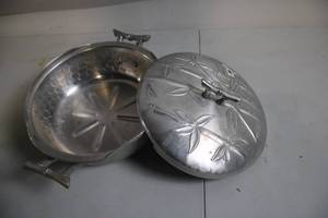 lot 263 image: Vintage Decorative Aluminum Serving Dish with Lid