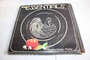 lot 278 image: Essentials Rooster Design Platter, 12-inch Glass