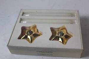 lot 305 image: Candle Gifts Set with Two Gold-Plated Star Holders and Ivory Tapers