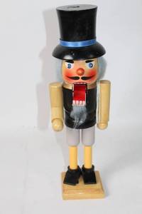 lot 315 image: Vintage Wooden Nutcracker with Top Hat and Beard