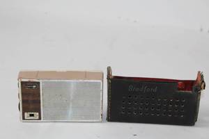 lot 332 image: Vintage Bradford 12 Transistor Radio with Case