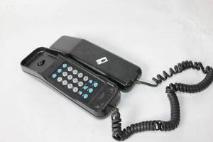 lot 353 image: Vintage Spectra-Phone Wall-Mount Corded Telephone