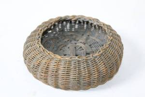 lot 359 image: Vintage Woven Basket with Wood Base