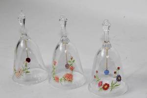 lot 362 image: Set of 3 Decorative Glass Bells with Floral Designs