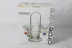 lot 367 image: Circleware Crosstown 6 Pc Mini Martini Set