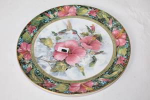 lot 371 image: The Imperial Hummingbird Limited Edition Plate by Franklin Mint
