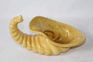 lot 376 image: Vintage Ceramic Cornucopia Vase in Yellow Glaze
