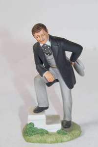 lot 381 image: Avon Rhett Butler Figurine from Gone with the Wind Collection