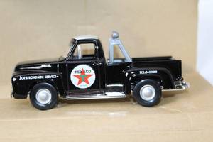 lot A-417 image: Matchbox Collectibles 1955 Chevrolet Pick-Up Truck Model