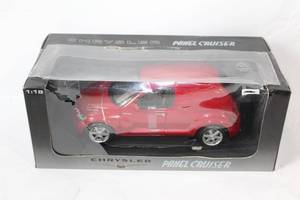 lot 429 image: Chrysler Panel Cruiser 118 Scale Diecast Model by AUTOart