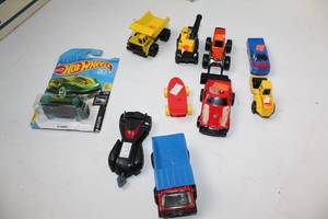 lot 432 image: Collection of 10 Die-Cast Toy Cars with Hot Wheels El Viento