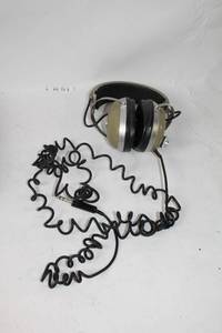 lot 435 image: Vintage 1970s Over-Ear Headphones with Coiled Cable