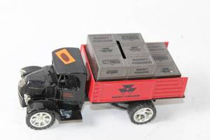 lot 475 image: Vintage Massey Ferguson Toy Truck Die-Cast Model