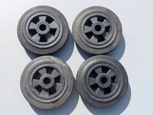 lot 39 image: Set of four hard rubber Wheels 16040-80