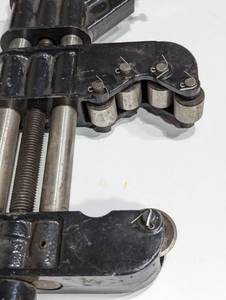 lot 98 image: Pipe Cutter Assembly for Electric Threader Machine (12 - 4) Fits RIDGID