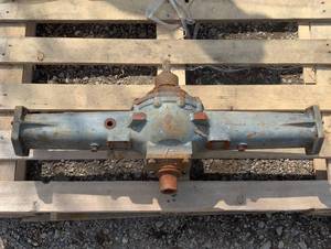 lot 112 image: Heavy Duty Tractor Axel and Gear Box