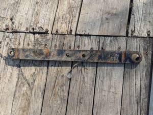 lot 114 image: Tractor Attachment Hook Up