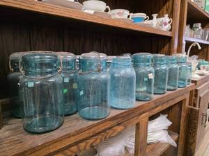 lot 47 image: Ball Blue Mason Jars