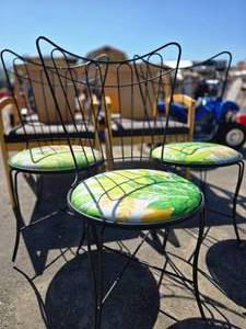 lot 68 image: Vintage Homecrest 3 Chair Set