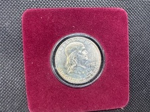lot 51 image: 1952-D Brilliant Uncirculated Franklin Half Dollar