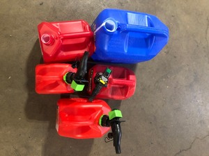 lot 7 image: Lot of Assorted Gas Gallon Cans Various Models and Conditions Customer Returns See Pictures