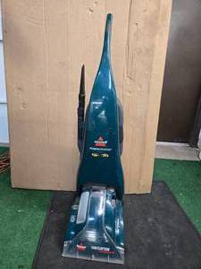 lot 33 image: Bissell Power Steamer Carpet Cleaner (Used, works as it should)