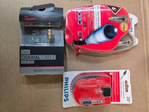 lot 49 image: Collection of electronic stuff (NEW). See pictures