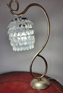 lot 56 image: Beehive Prism Swirling Gold Brush Table Lamp