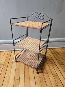 lot 150 image: Contemporary Twine Low Office Shelving