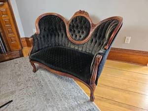 lot 32 image: Reupholstered Victorian Kimbal Parlor Sofa