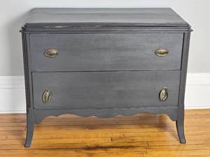 lot 25 image: Striking Silver Painted Two-Drawer French Provincial Dresser