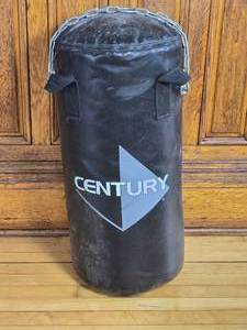 lot 152 image: Century Fitness Heavy Bag