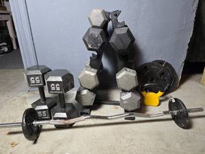 lot 154 image: Rugged Home Fitness Free Weight Set