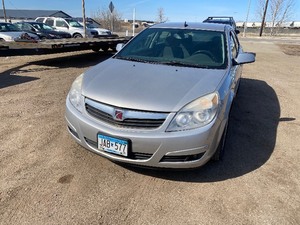 lot 14 image: 2008 Saturn Aura