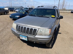 lot 15 image: 2001 Jeep Grand Cherokee