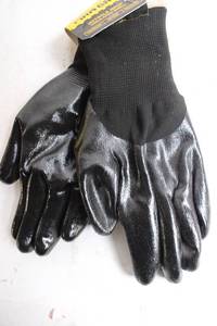 lot 36 image: Pair of Firm Grip XL Nitrile Grip Insulated Work Gloves