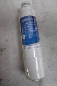 lot 55 image: Waterdrop WD-F27 Refrigerator Water Filter Cartridge
