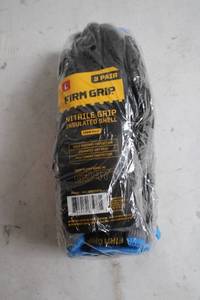 lot 69 image: 3 Pair Firm Grip Nitrile Grip Insulated Shell Work Gloves