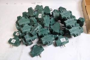 Set of 30 Green 3-Way Electrical Plug Adapters