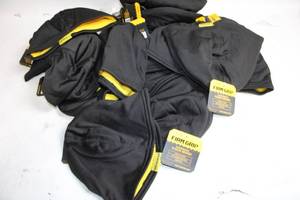 lot 120 image: Set of 10 Firm Grip Black Fleece Beanie Hats