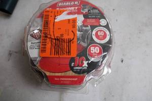 lot 40 image: Diablo SandNET Sanding Discs 50-Pack, 60 Grit