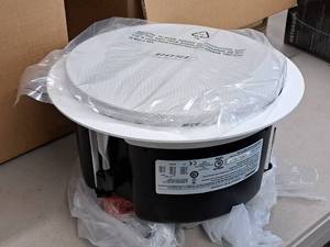 lot 486 image: Bose Freespace DS 40F 12 Loud Speaker (New In Box)