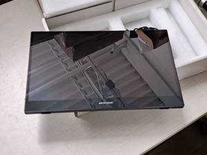 lot 527 image: Desklab Ultralight 16 Portable Touchscreen Monitor with Power Cord