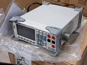 lot 521 image: Siglent Digital Multimeter SDM3045X (New)