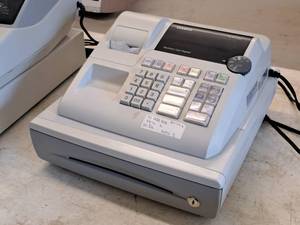 lot 495 image: Casio Electronic Cash Register PCR-262