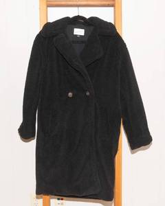 lot 4 image: Universal Thread Womens XS Faux Shearling Black Coat