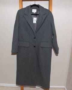lot 22 image: A New Day Womens Medium Faux Wool Grey Topcoat - New With Tags